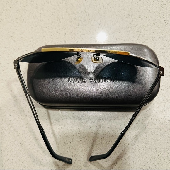 Louis Vuitton Aviator sunglasses, special edition (custom made 1 of 1) - Picture 3 of 6